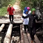 Perbaikan Jalan Jadi Kebutuhan Prioritas Masyarakat Kecamatan Lainea Perbaikan Jalan Jadi Kebutuhan Prioritas Masyarakat Kecamatan Lainea