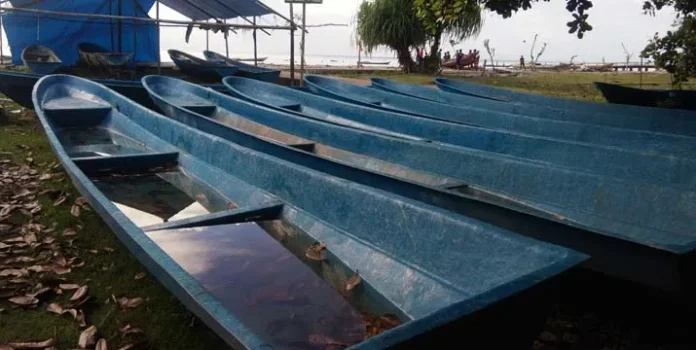 KAPAL NELAYAN- Sebanyak 24 unit kapal nelayan siap disalurkan kepada masyarakat nelayan dalam meningkatkan roda prekonomian di bidang perikanan.(Jefri/ZONASULTRA.COM)