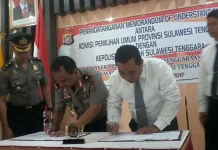 Teken MoU dengan KPU Sultra, Kapolda Berharap Kekurangan Pilkada Lalu Jadi Acuan Teken MoU dengan KPU Sultra, Kapolda Berharap Kekurangan Pilkada Lalu Jadi Acuan
