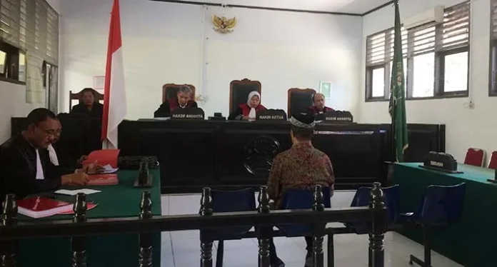 Dua Tersangka Kasus Dugaan Korupsi PAUD Baubau Jalani Sidang Perdana