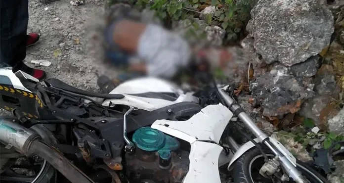 lakalantas_wakatobi Gegara Tidak Pakai Helm, Pria Asal Wakatobi Tewas di Tempat