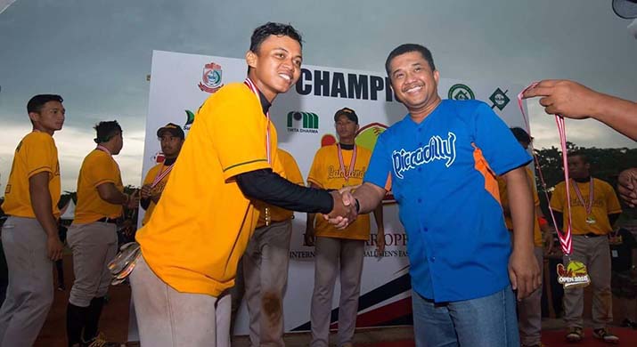 Lucky Fidel, Sang Kapten Tim Softball U 19 Sultra