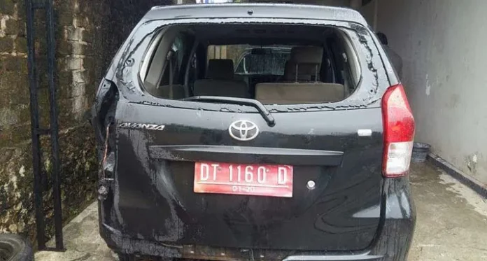 Mobil Dinas Kabid Dikbud Muna Dibakar Orang Tak Dikenal