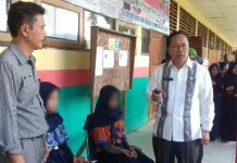 Dua Siswi SMPN 2 Konsel Mengaku Pernah Ditawari Obat yang Diduga PCC oleh Orang Tak Dikenal Dua Siswi SMPN 2 Konsel Mengaku Pernah Ditawari Obat yang Diduga PCC oleh Orang Tak Dikenal