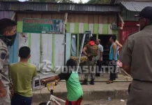 Satpol PP Kendari Tertibkan Lapak PKL di Luar Area Pasar Andounohu Satpol PP Kendari Tertibkan Lapak PKL di Luar Area Pasar Andounohu