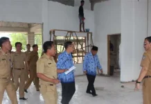 Sekda Konsel Tinjau Pembangunan Gedung Pelayanan Administrasi Capil Sekda Konsel Tinjau Pembangunan Gedung Pelayanan Administrasi Capil