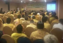 Rusman Emba dan Asrun Diusulkan Golkar se-Sultra Jadi Cagub RIDWAN MUNDUR - Rapat Pimpinan Daerah Khusus (Rapimdasus) Golkar se-Sulawesi Tenggara (Sultra) di Hotel Clarion Kendari, Sabtu (23/9/2017). (Muhamad Taslim Dalma/ZONASULTRA.COM)