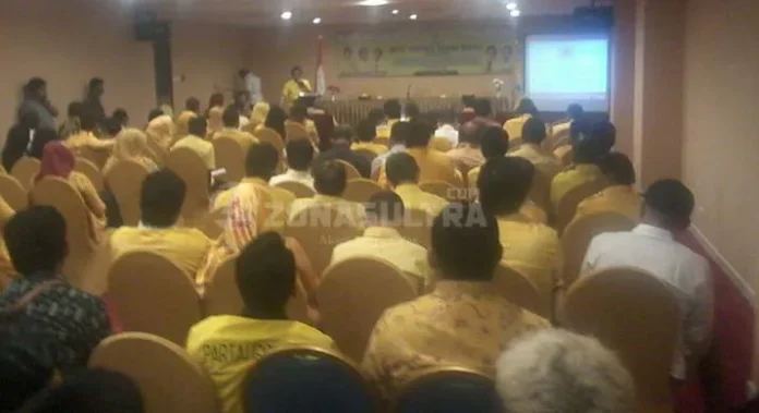 RIDWAN MUNDUR - Rapat Pimpinan Daerah Khusus (Rapimdasus) Golkar se-Sulawesi Tenggara (Sultra) di Hotel Clarion Kendari, Sabtu (23/9/2017). (Muhamad Taslim Dalma/ZONASULTRA.COM)