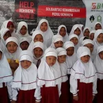 Siswa SD Integral Hidayatullah Kendari Galang Dana untuk Rohingya Siswa SD Integral Hidayatullah Kendari Galang Dana untuk Rohingya