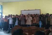 GMDM dan Polsek Bonegunu Sosialosasi Bahaya NAPZA ke Pelajar GMDM dan Polsek Bonegunu Sosialosasi Bahaya NAPZA ke Pelajar