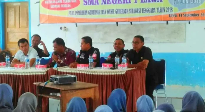KPUD Mubar Sosialisasi Pemilih Pemula di SMA 1 Lawa