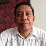 Pengprov Cabor Dukung KONI Sultra Haramkan Pemain Impor di Porprov XIII Kolut Ketua Pengurus Provinsi (Pengprov) Persatuan Bulutangkis Seluruh Indonesia (PBSI) Sulawesi Tenggara (Sultra) Tahrir Tasruddin