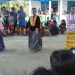 Rayakan Lebaran, Warga Desa Tomoahi Gelar Acara Adat Tari Balumpa