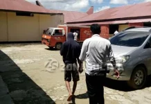 Polisi Kembali tangkap Satu Pelaku Pembakaran Randis Kabid Dikbud Muna, Begini Kronologisnya Polisi Kembali tangkap Satu Pelaku Pembakaran Randis Kabid Dikbud Muna, Begini Krologisnya