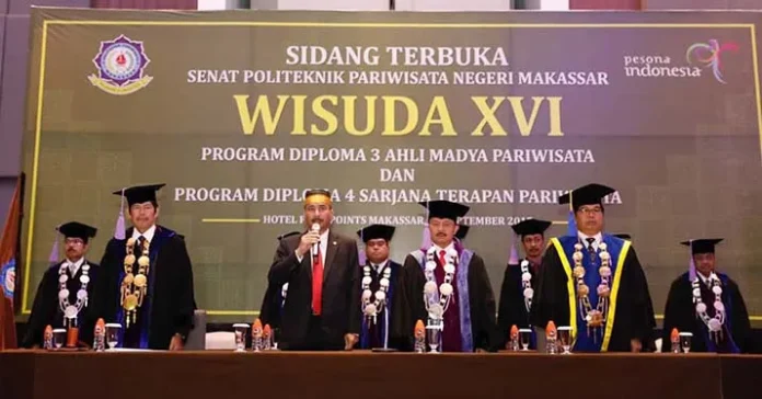 wisuda_kemenpar Menpar Arief Yahya Dorong 257 Lulusan Poltekpar Makassar Jadi Enterprenurship