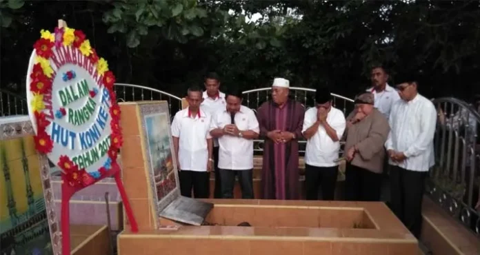 anjangsana_koni KONI Sultra Anjangsana di Makam 2 Tokoh Olahraga