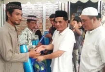 Jumat Barokah di Landawe Utama, Pemda Konut Salurkan Berbagai Bantuan Jumat Barokah di Landawe Utama, Pemda Konut Salurkan Berbagai Bantuan