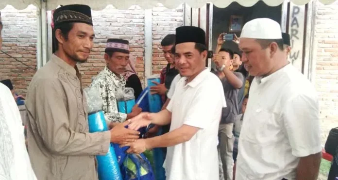 Jumat Barokah di Landawe Utama, Pemda Konut Salurkan Berbagai Bantuan