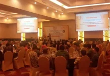 KPU Diminta Fokus dan Dilarang Terima Honor dari Peserta Pemilu KPU Diminta Fokus dan Dilarang Terima Honor dari Peserta Pemilu