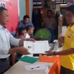 Baru 9 Parpol Daftar di KPU Buton Baru 9 Parpol Daftar di KPU Buton