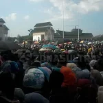 Ali Mazi-Lukman Hadir Untuk Memperbaiki Kehidupan Masyarakat Sultra Ribuan Massa Deklarasi Aman Membludak di Pelataran Eks MTQ