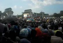 Ali Mazi-Lukman Hadir Untuk Memperbaiki Kehidupan Masyarakat Sultra Ribuan Massa Deklarasi Aman Membludak di Pelataran Eks MTQ