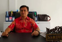 Perbaikan Rumah Korban Bentrok di Buton Capai 90 Persen Kepala Dinas Perumahan Rakyat, Kawasan Pemukiman dan Pertanahan Provinsi Sultra Effendi Patulak