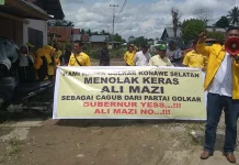 Hari Ini Puluhan Kader Golkar Konsel Gelar Aksi Tolak Ali Mazi Hari Ini Puluhan Kader Golkar Konsel Gelar Aksi Tolak Ali Mazi