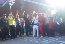 Ratusan Orang Ramaikan Jalan Santai HUT KONI Ratusan Orang Ramaikan Jalan Santai HUT KONI