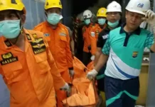 SAR Kendari Berhasil Evakuasi Jasad Pemuda yang Jatuh di Boiler PLTU Nii Tanasa SAR Kendari Berhasil Evakuasi Jasad Pemuda yang Jatuh di Boiler PLTU Nii Tanasa