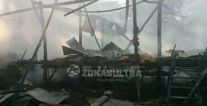 Ditinggal Penghuninya Berjualan, Satu Rumah di Kolut Ludes Terbakar