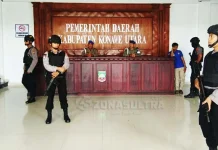 Tim KPK Datangi Kantor Bupati Konut, Sejumlah Dokumen Diamankan Tim KPK Datangi Kantor Bupati Konut, Sejumlah Dokumen Diamankan