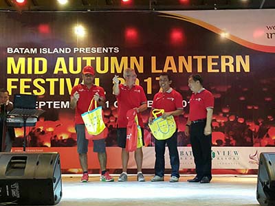 Seru, Perayaan Mid-Autumn Lantern Festival di Cross Border Batam