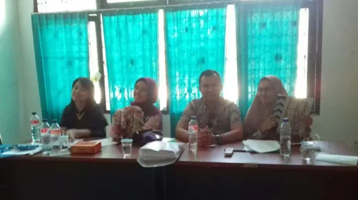 130 Mahasiswa Ikuti Lomba Presenter dan Reporter di FISIP UHO