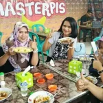 Yuk, Nikmati Pisang Aneka Rasa di Outlet Masterpis Kendari Beach Yuk, Nikmati Pisang Aneka Rasa di Outlet Masterpis Kendari Beach, masterpis kendari, kendari beach, teluk kendari