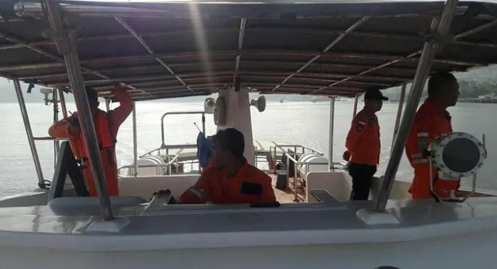 mati_kapal KM Armada Rute Bombana-Baubau Mati Mesin di Perairan Kadatua