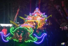 Masyarakat Sumenep ‘Tumplek Blek’ di Parade Musik Tong-Tong Masyarakat Sumenep 'Tumplek Blek' di Parade Musik Tong-Tong