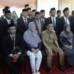 30 Panwascam Dilantik, Wawali Kendari: Harus Jadi Wasit Profesional 30 Panwascam Dilantik, Wawali Kendari: Harus Jadi Wasit Profesional