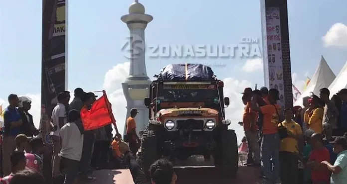 pelepasan_peserta_iox Walikota Kendari Lepas 87 Kendaraan IOX Celebes 2017