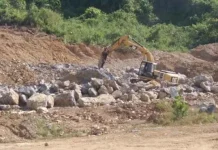 Raup Instruksikan Sekda dan Dinas Perizinan Konut Hentikan Aktifitas Penambangan Batu Raup Instruksikan Sekda dan Dinas Perizinan Konut Hentikan Aktifitas Penambangan Batu