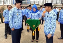 17 Anggota DPRD Konut Kembalikan Mobil Dinas ke Pemda 17 Anggota DPRD Konut Kembalikan Mobil Dinas ke Pemda