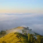 Kabar Puncak Ahuawali Ditutup untuk Umum Hoax Pesona Puncak Ahuawali Konawe, Keindahan Negeri di Atas Awan, Puncak Ahuawali Konawe