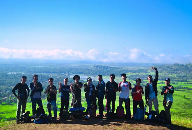 Pesona Puncak Ahuawali Konawe, Keindahan Negeri di Atas Awan, Puncak Ahuawali Konawe