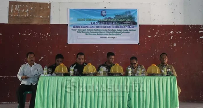 Kesbangpol Wakatobi Sosialisasi Pendidikan Politik dan Bahaya Radikalisme di Binongko