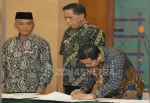 Kementerian PUPR Serahkan Aset ke Pemkot Kendari Kementerian PUPR Serahkan Aset ke Pemkot Kendari