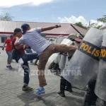 HUT Brimob Dimeriahkan Atraksi Pengamanan Pilkada HUT Brimob Dimeriahkan Atraksi Pengamanan Pilkada