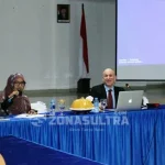 Dorong Dosen Aktif Menulis Karya Ilmiah, IAIN Kendari Hadirkan Guru Besar dari Jepang Dorong Dosen Aktif Menulis Karya Ilmiah, IAIN Kendari Hadirkan Guru Besar dari Jepang