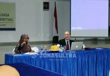 Dorong Dosen Aktif Menulis Karya Ilmiah, IAIN Kendari Hadirkan Guru Besar dari Jepang Dorong Dosen Aktif Menulis Karya Ilmiah, IAIN Kendari Hadirkan Guru Besar dari Jepang