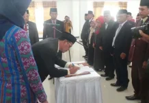 PTUN Keluarkan Putusan Inkra, Sekda Bombana Lantik 60 Pejabat Fungsional PTUN Keluarkan Putusan Inkra, Sekda Bombana Lantik 60 Pejabat Funsional