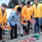 Peringati Hari Pahlawan, Mahasiswa FISIP UHO Gelar Upacara di Makam Pahlawan Peringati Hari Pahlawan, Mahasiswa FISIP UHO Gelar Upacara di Makam Pahlawan